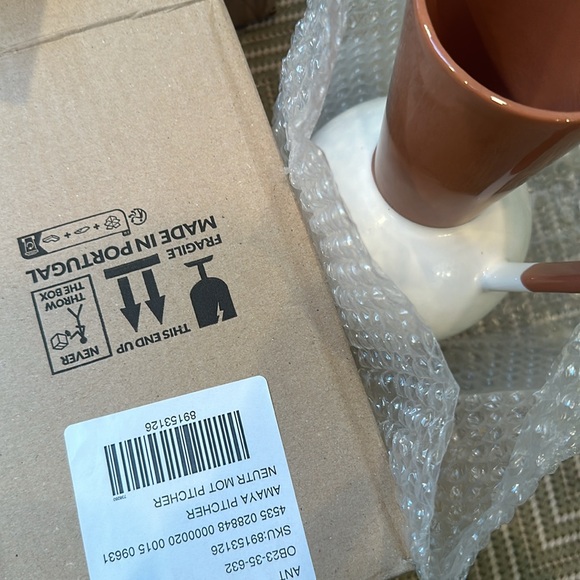 Anthro Amaya Pitcher / Vase NWT Portuguese Pottery -Beautifully Glazed Neutral - Picture 9 of 13